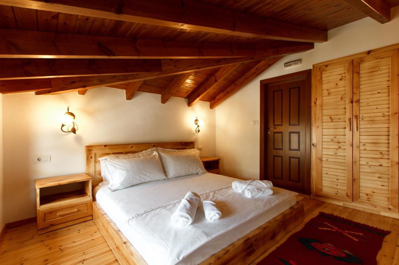Hotel Sarajet 1821 Gjirokaster Exterior photo