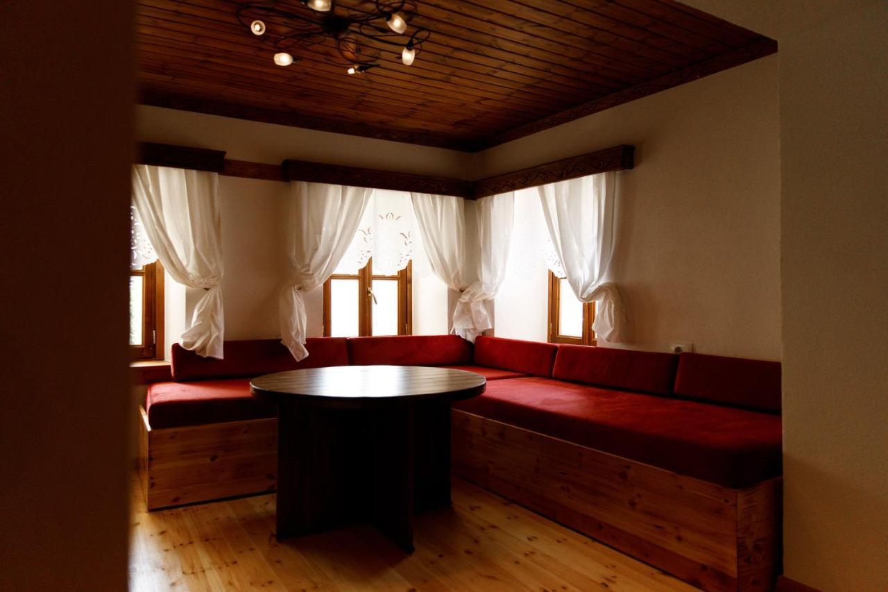 Hotel Sarajet 1821 Gjirokaster Exterior photo