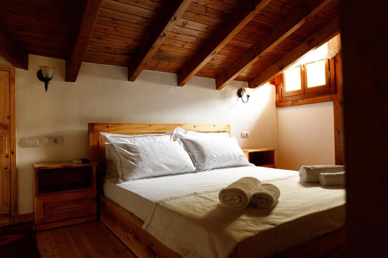 Hotel Sarajet 1821 Gjirokaster Exterior photo