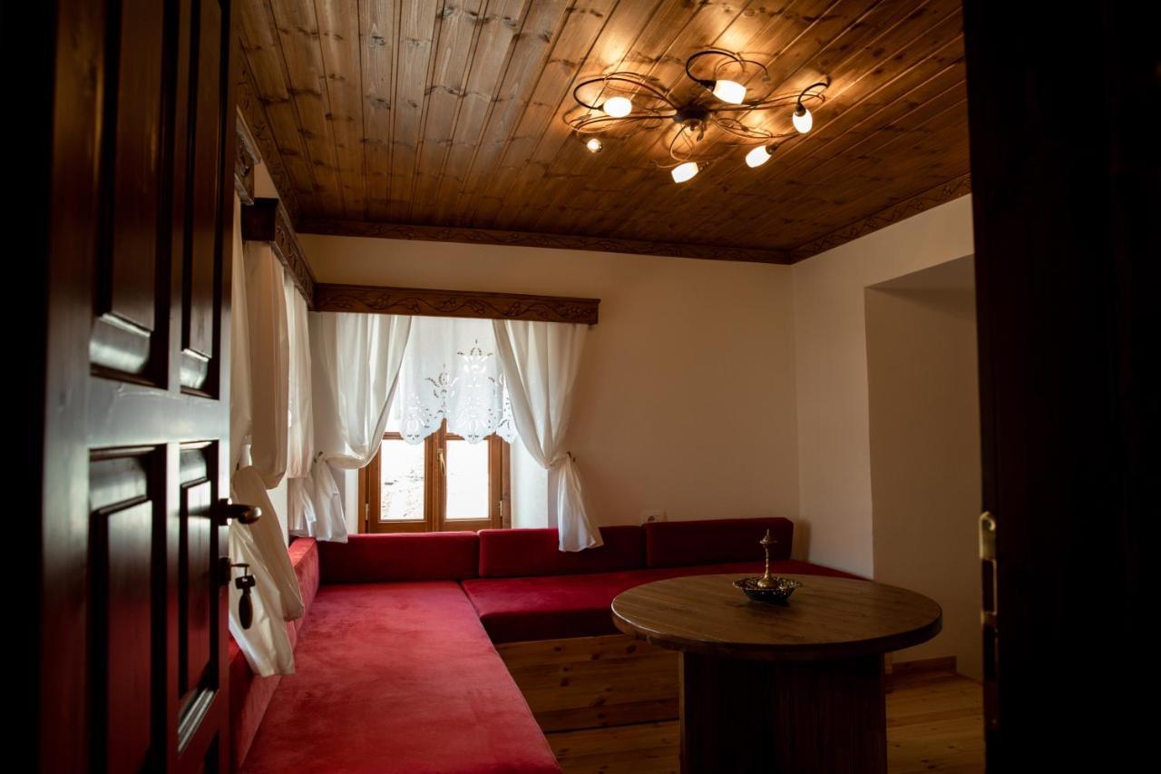 Hotel Sarajet 1821 Gjirokaster Exterior photo