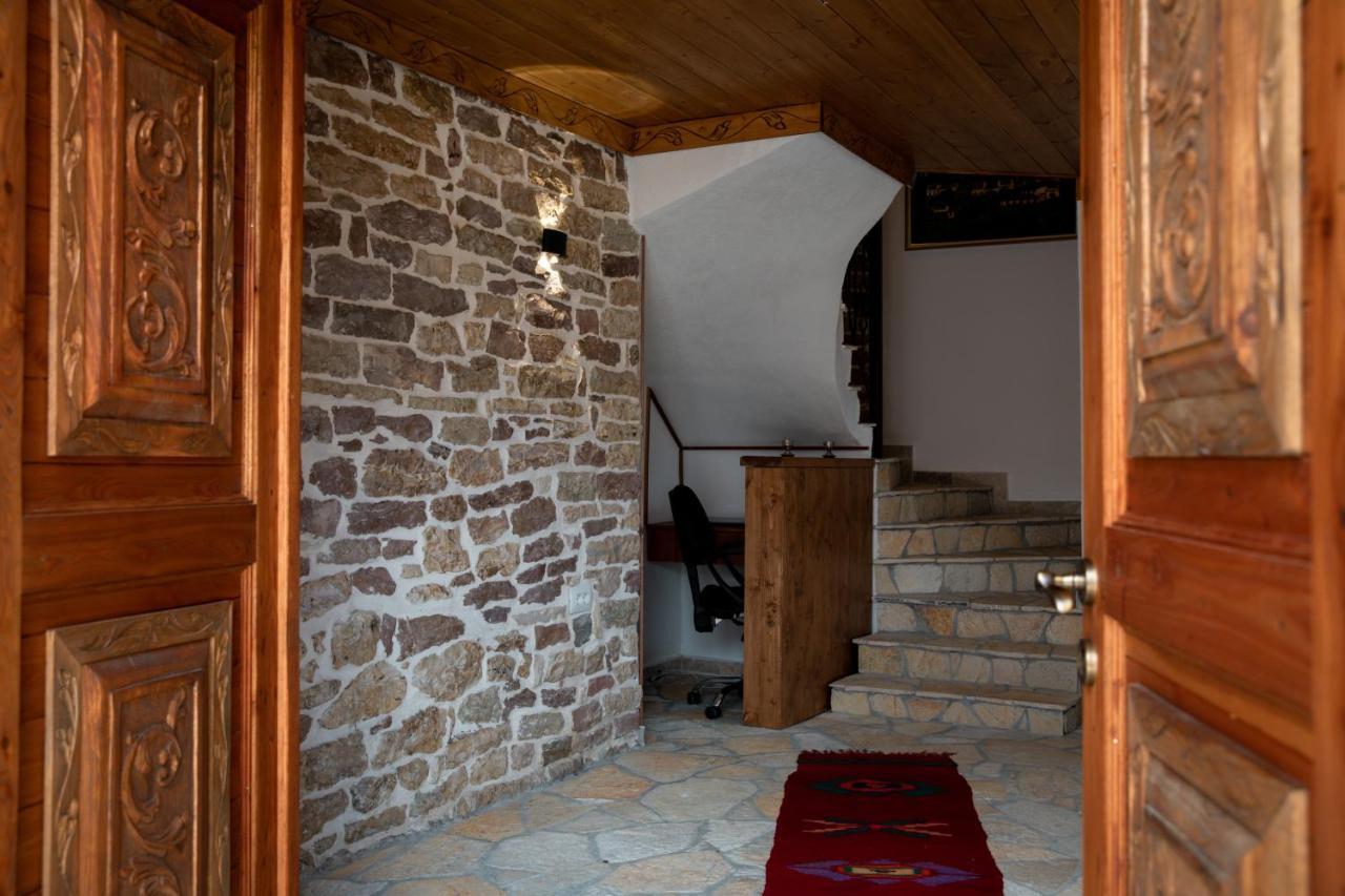 Hotel Sarajet 1821 Gjirokaster Exterior photo
